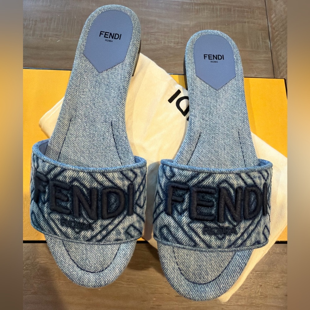 Women's Blue Signature Denim Sandal Size 39.5